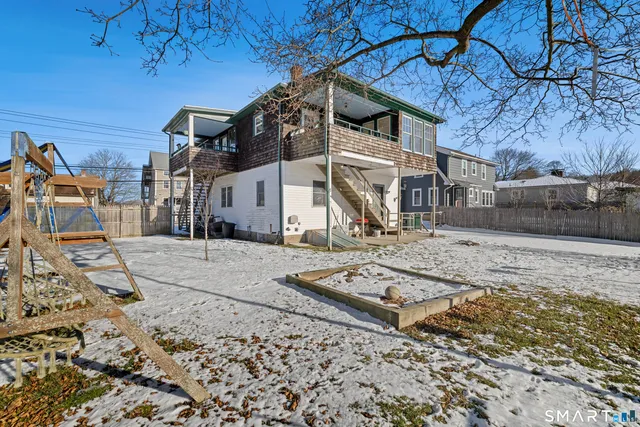 $1,800 | 95 Ashland Street, Jewett City, CT 06351