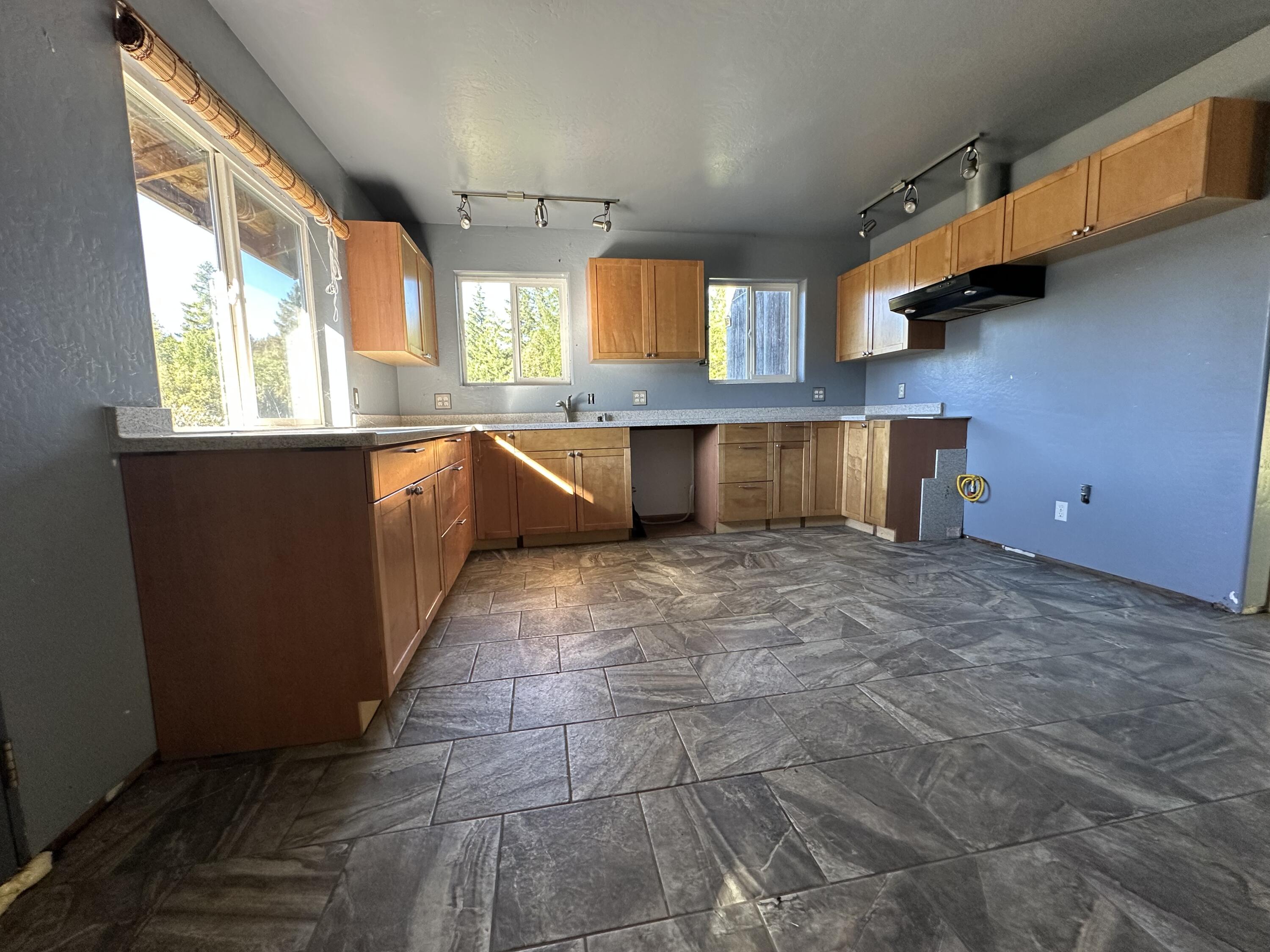 4756 Wilder Ridge Road Garberville, CA 95542 - Photo 13 of 43 IMG_8074