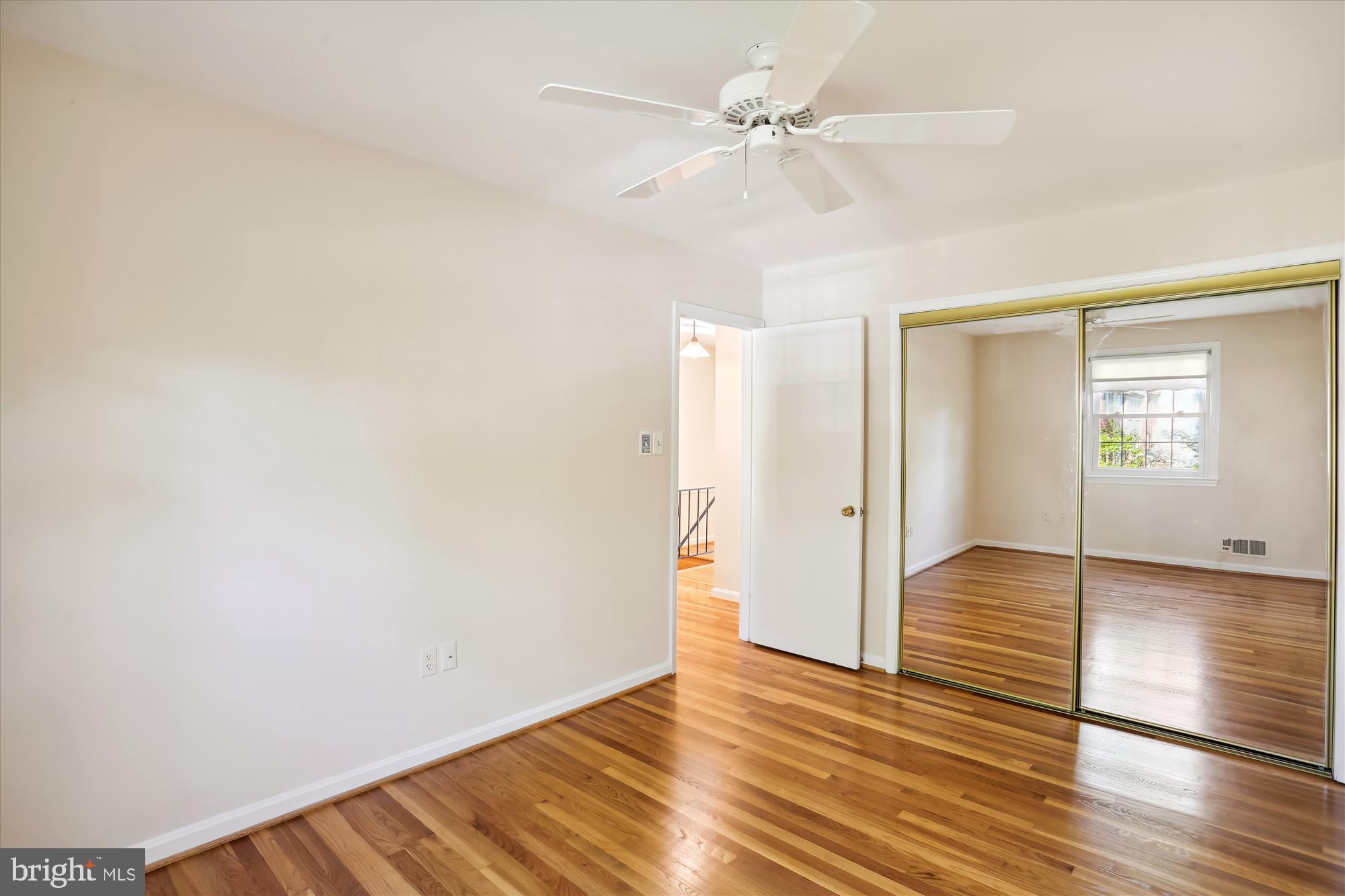 10933 Amherst Avenue, Unit 10 Silver Spring, MD 20902 - Photo 16 of 30 Bedroom 1