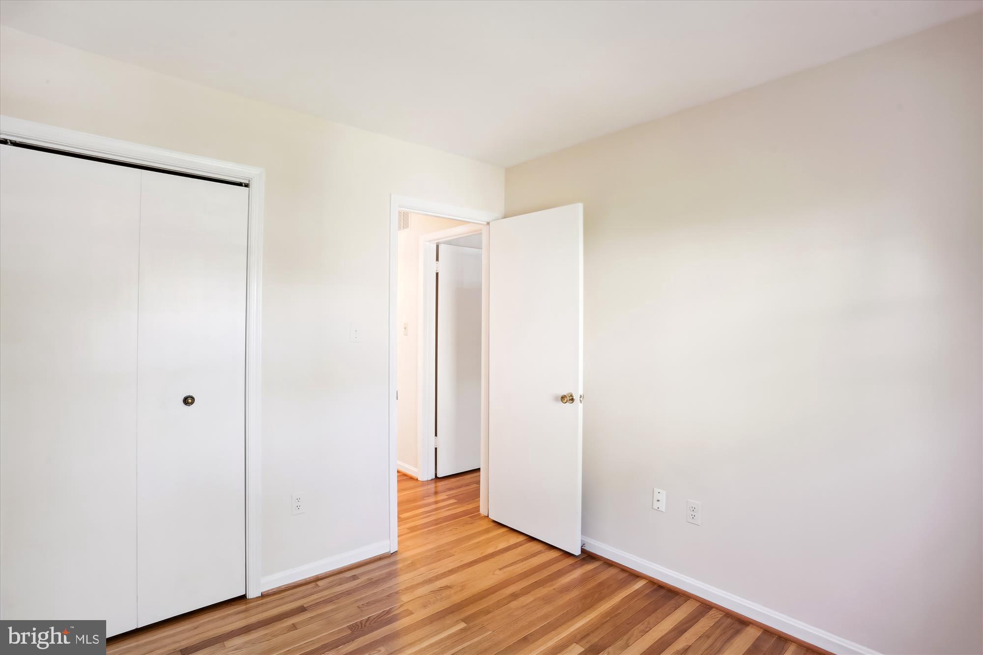 10933 Amherst Avenue, Unit 10 Silver Spring, MD 20902 - Photo 18 of 30 Bedroom 2