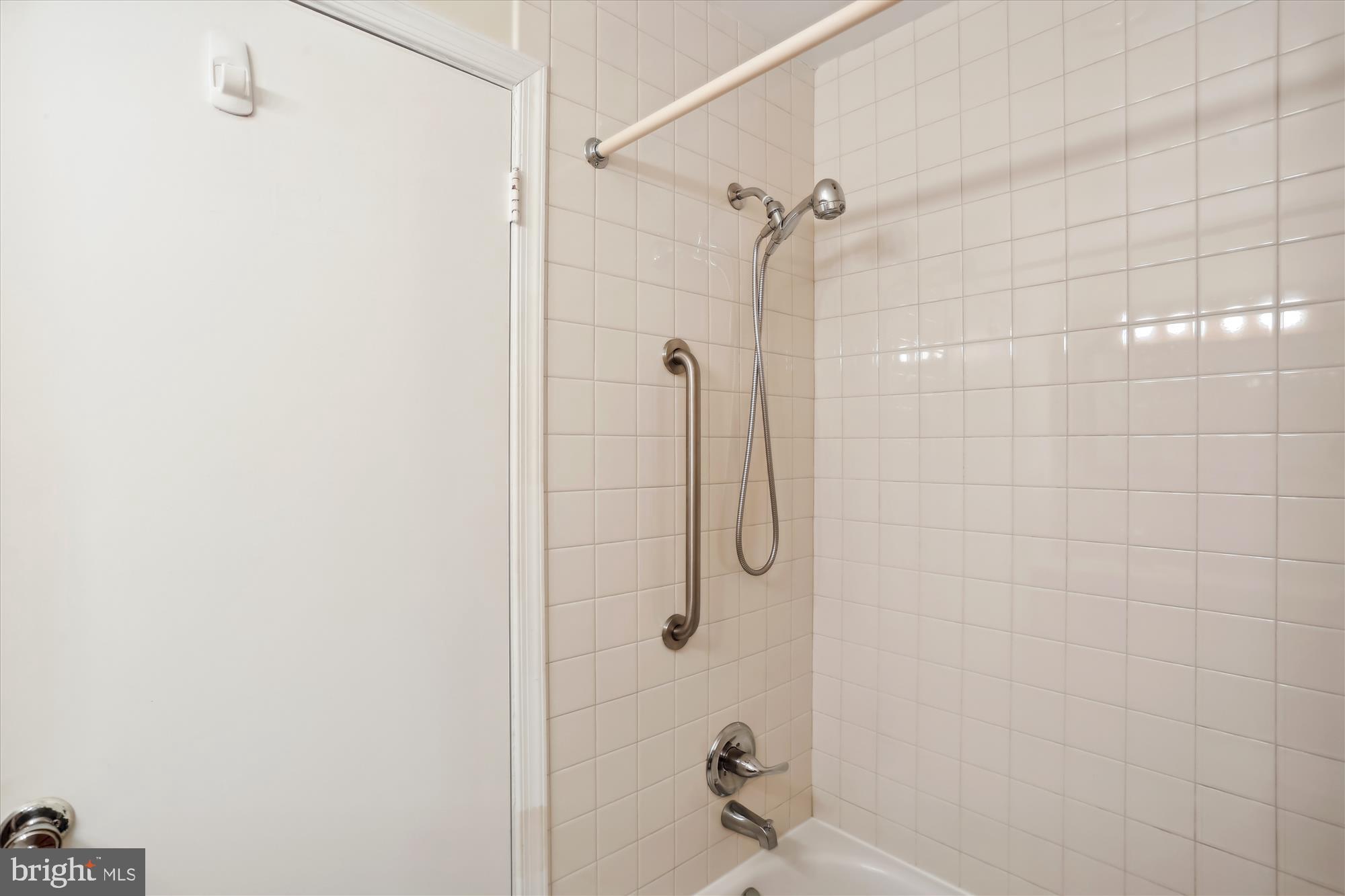 10933 Amherst Avenue, Unit 10 Silver Spring, MD 20902 - Photo 19 of 30 Hall Bath