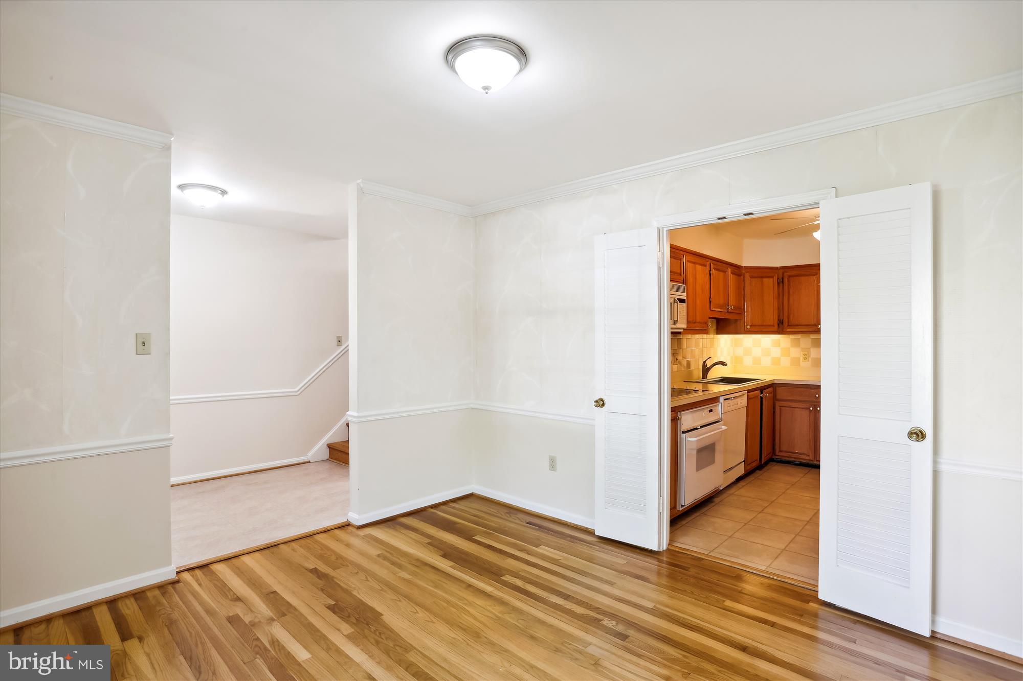 10933 Amherst Avenue, Unit 10 Silver Spring, MD 20902 - Photo 10 of 30 Dining Room