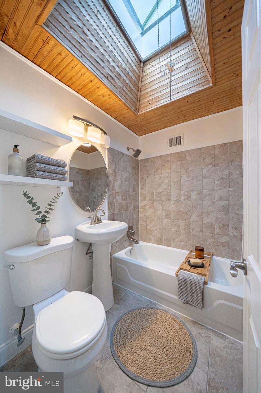 7230 Horrocks Street Philadelphia, PA 19149 - Photo 13 of 19