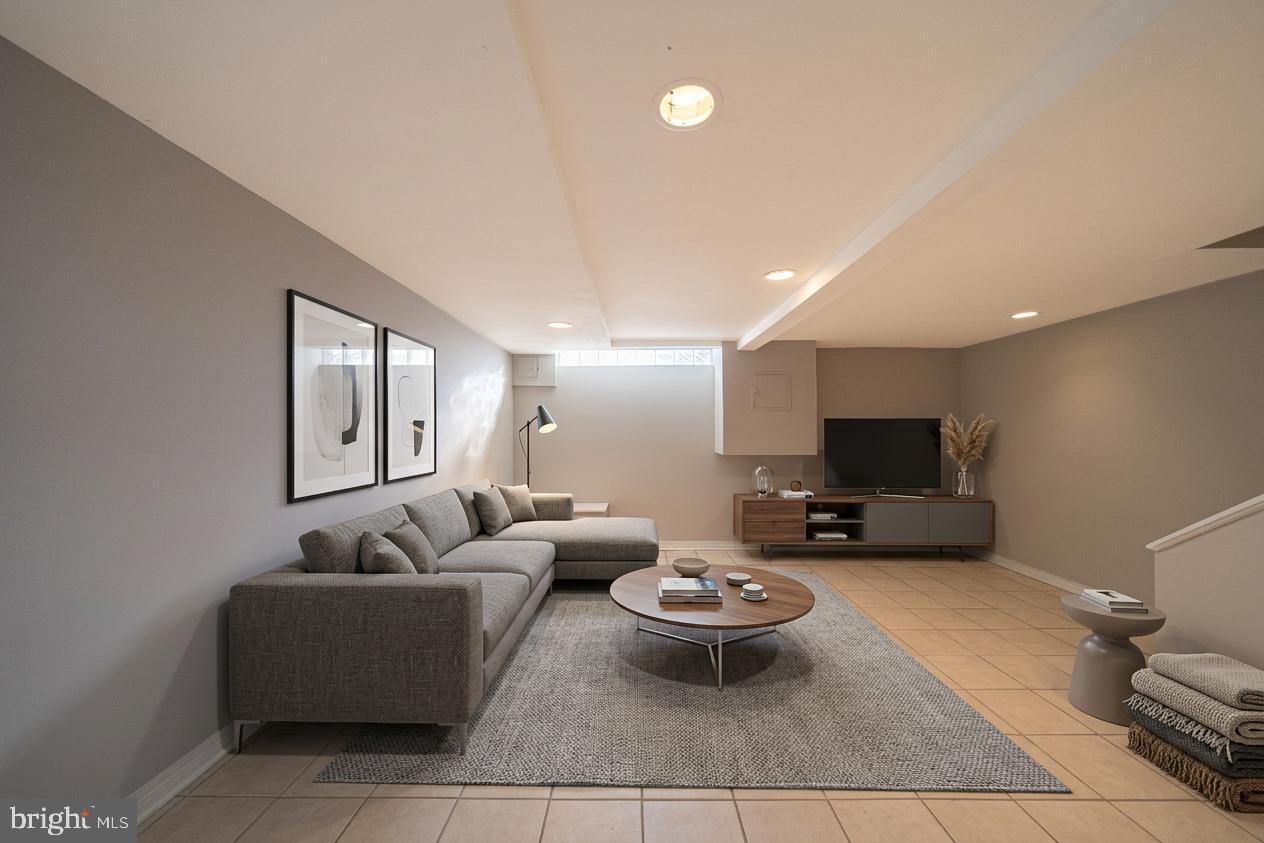 7230 Horrocks Street Philadelphia, PA 19149 - Photo 16 of 19