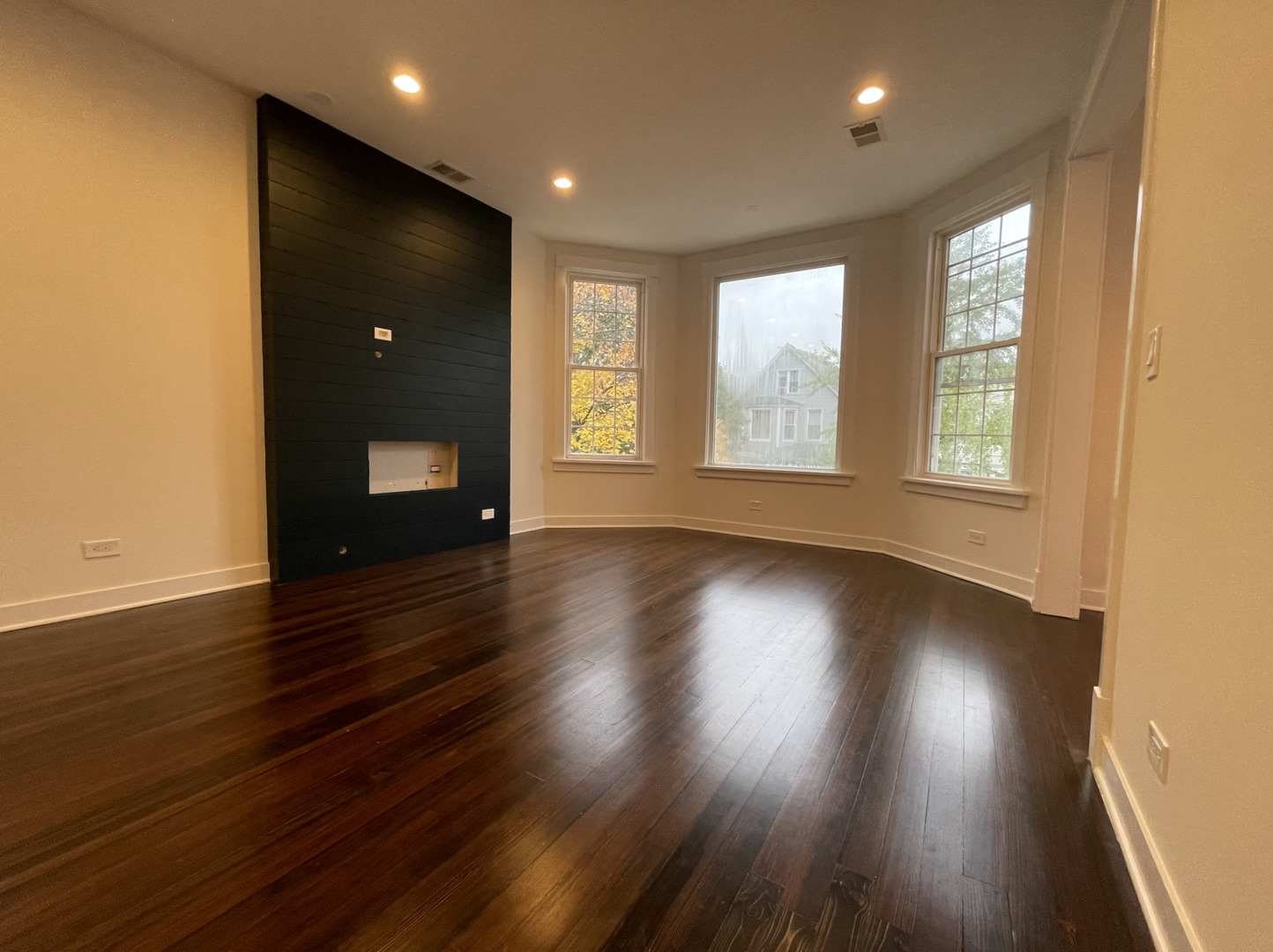 3237 North Ridgeway Avenue, Unit 2 Chicago, IL 60618 - Photo 3 of 15