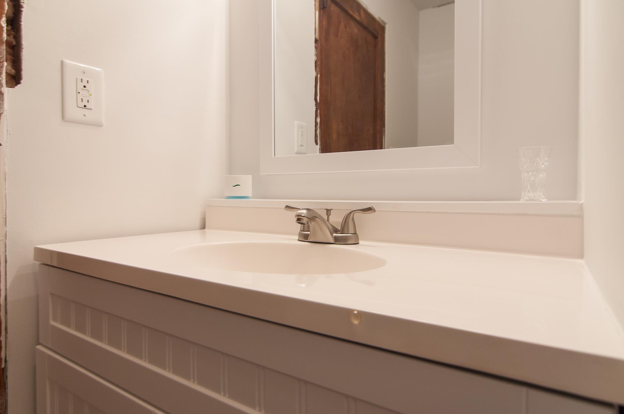 4455 Cato Road Nashville, TN 37218 - Photo 6 of 30 Fully renovated bath