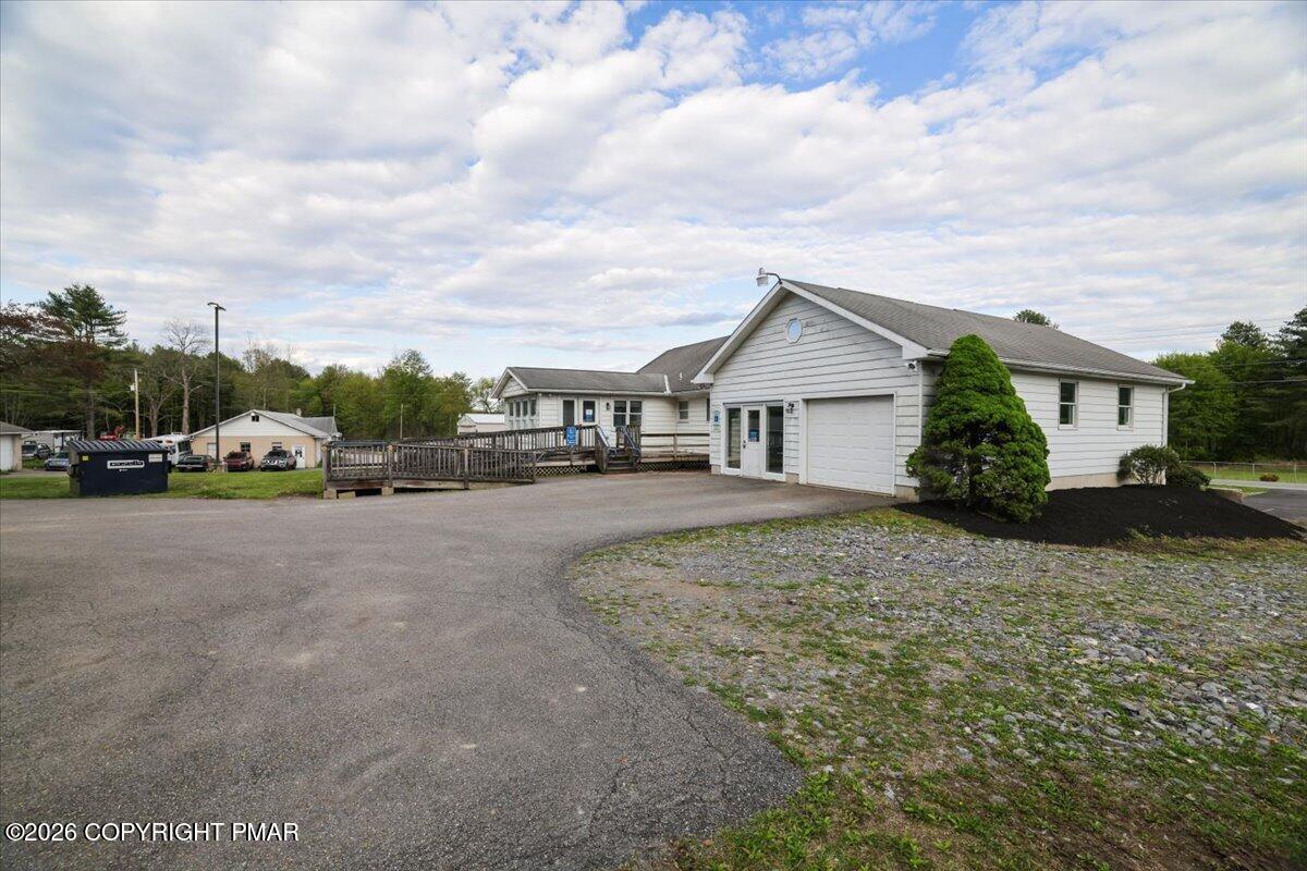 863 Interchange Road Kunkletown, PA 18058 - Photo 28 of 31 Driveway