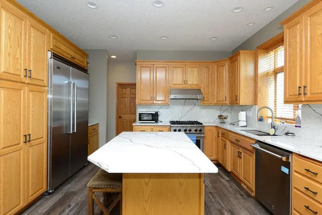 $3,750 | 3516 Westmoor Circle, Moorhead, MN 56560