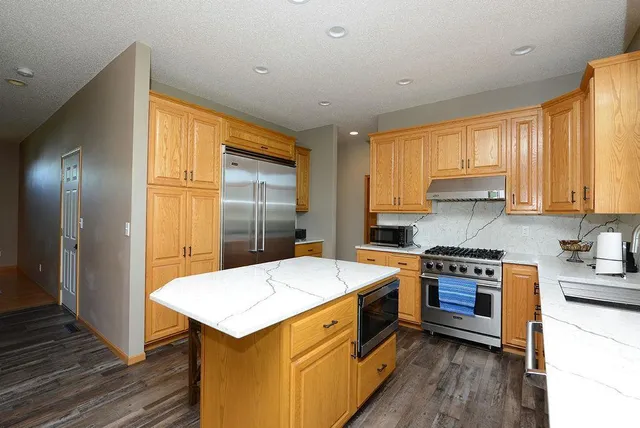 $3,750 | 3516 Westmoor Circle, Moorhead, MN 56560