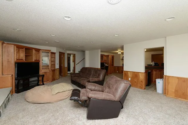 $3,750 | 3516 Westmoor Circle, Moorhead, MN 56560