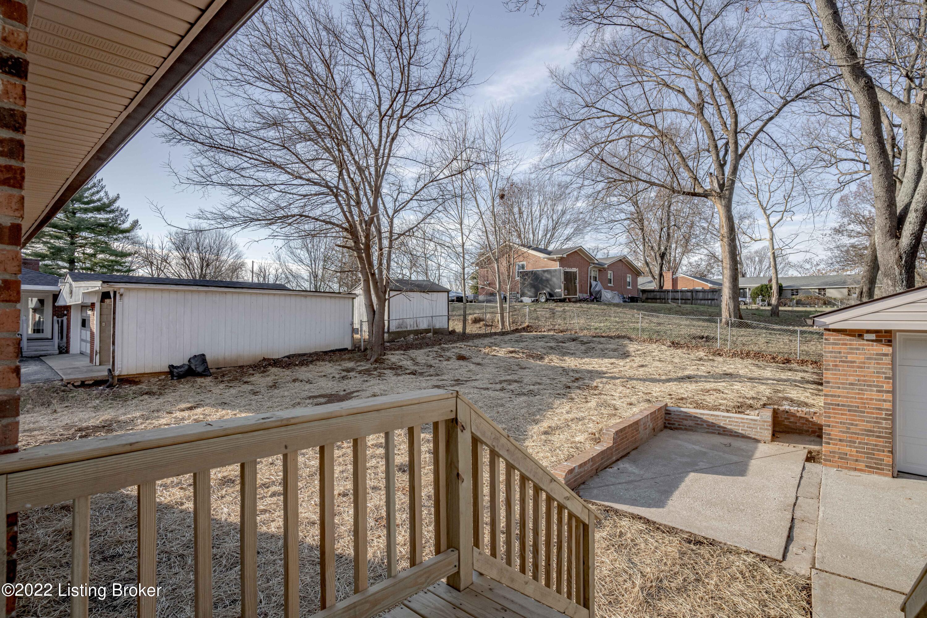 272 Topfield Road Louisville, KY 40229 - Photo 52 of 52 DSC01411