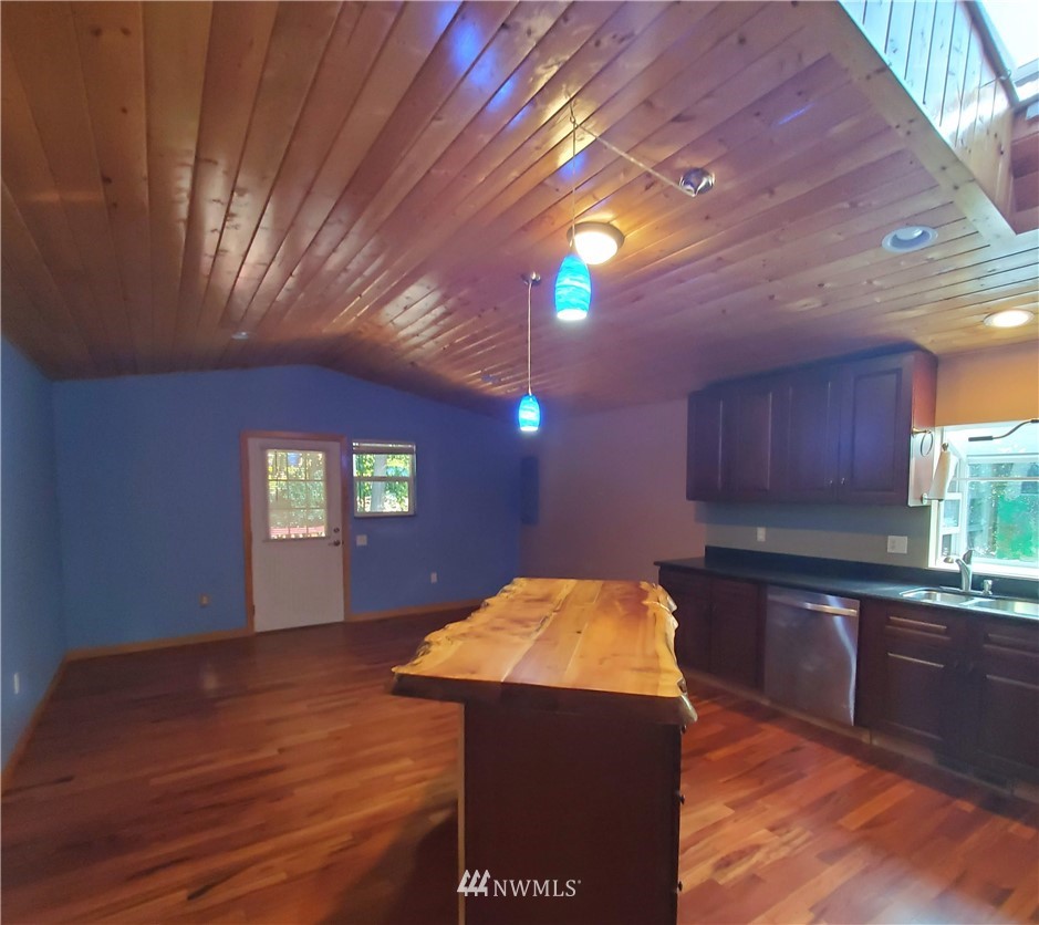 6621 Southeast 4th Place Renton, WA 98059 - Photo 18 of 40 Gallery Image 18