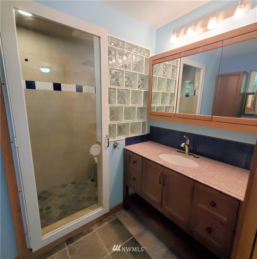 6621 Southeast 4th Place Renton, WA 98059 - Photo 24 of 40 Gallery Image 24