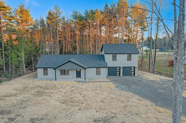 $420,000 | 8 Bartlett Cove, Orrington, ME 04474