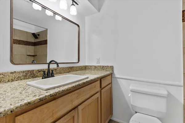 $1,800 | 8400 Jamestown Drive, Unit 212, Austin, TX 78758