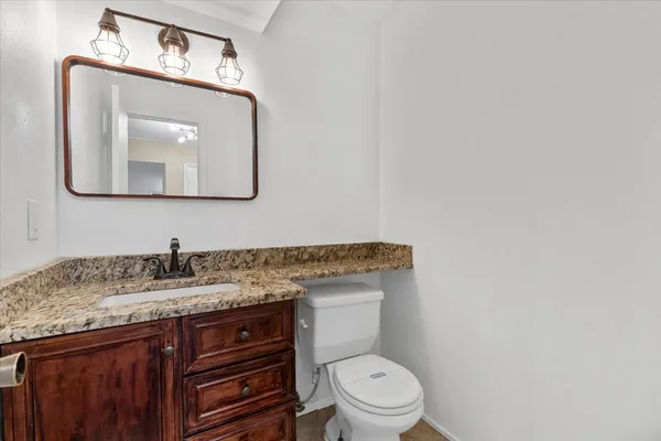 $1,800 | 8400 Jamestown Drive, Unit 212, Austin, TX 78758