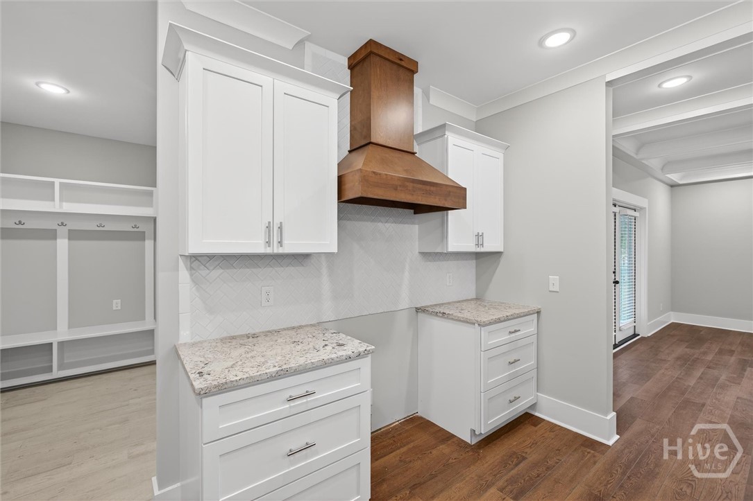 5432 La Roche Avenue Savannah, GA 31406 - Photo 12 of 59