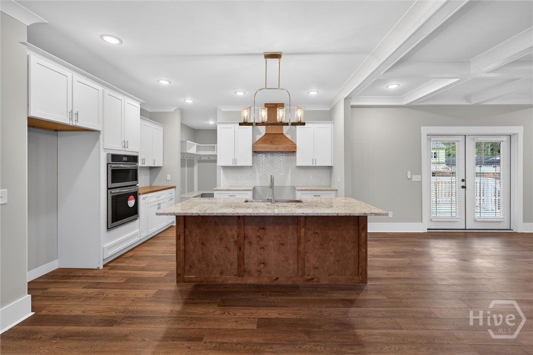 5432 La Roche Avenue Savannah, GA 31406 - Photo 12 of 60