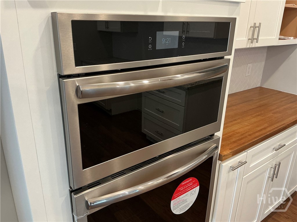 5432 La Roche Avenue Savannah, GA 31406 - Photo 16 of 60