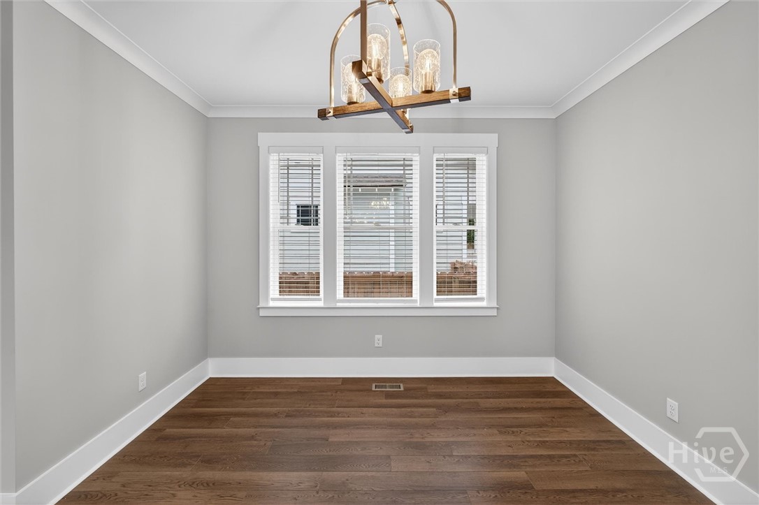 5432 La Roche Avenue Savannah, GA 31406 - Photo 10 of 60