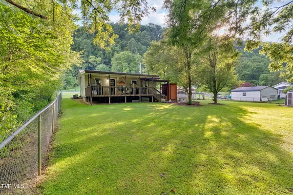 $315,000 | 1830 Bristol Highway, Elizabethton, TN 37643