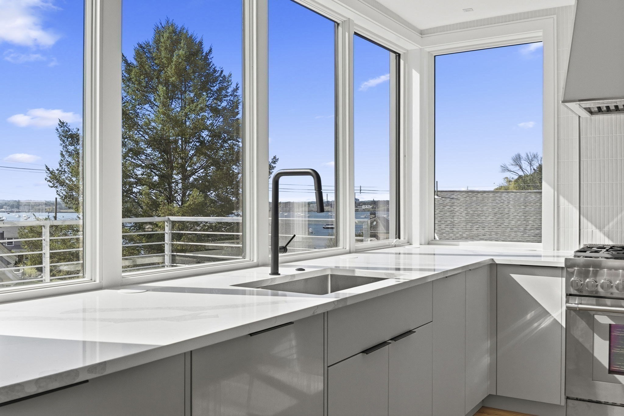 12 Johns Road Marblehead, MA 01945 - Photo 4 of 32 Gallery Image 4