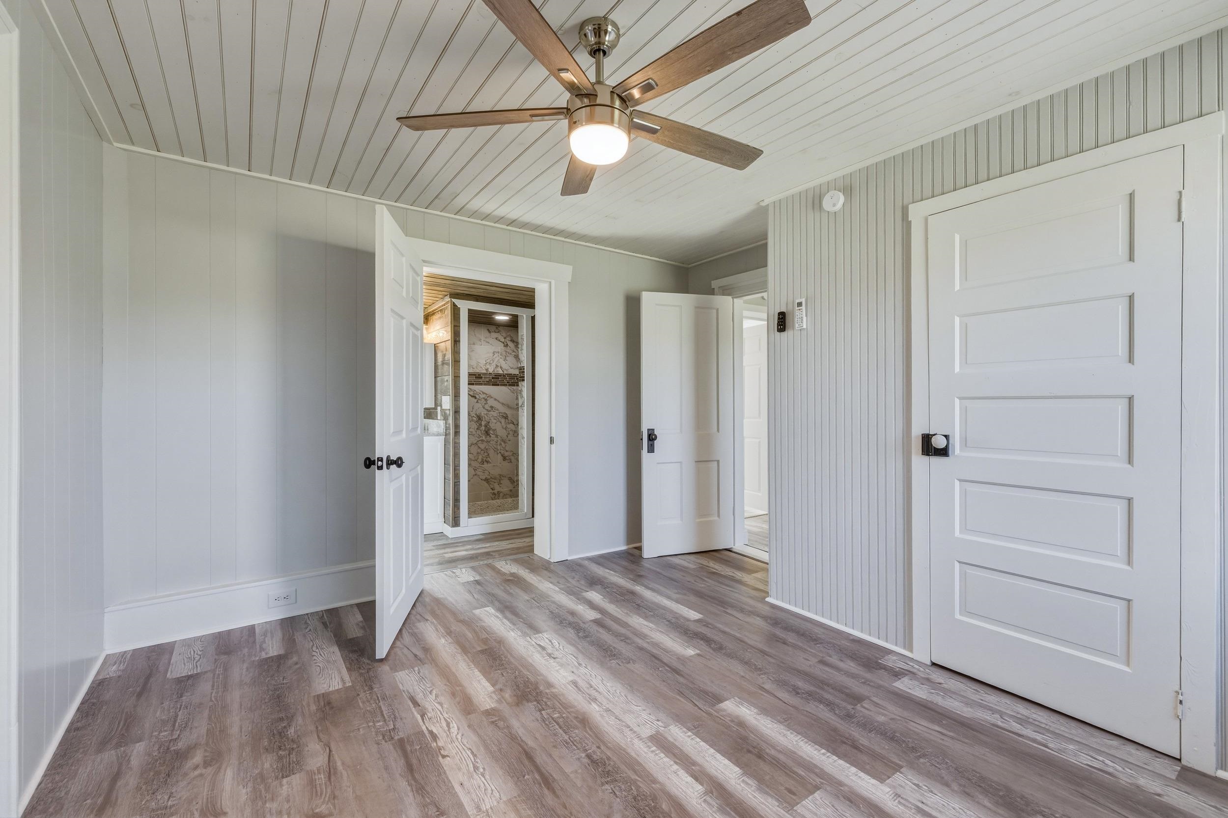 773 West Main Street Stanley, VA 22851 - Photo 27 of 66 an empty room with closet and a ceiling fan