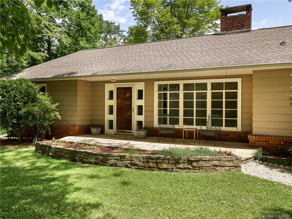 434 Hogback Mountain Road Tryon, NC 28782 - Photo 2 of 37 a house that has a big yard in front of it