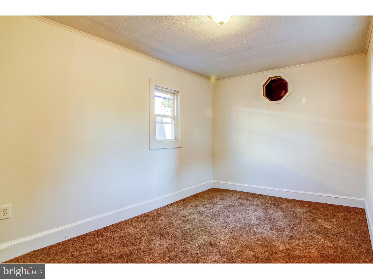 1444 New Holland Road Reading, PA 19607 - Photo 6 of 23
