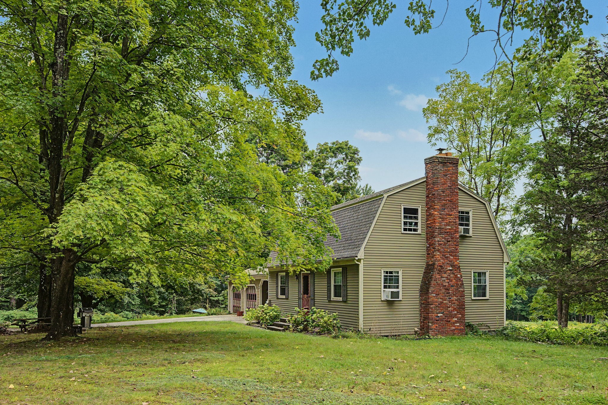 216 Southampton Road Westhampton, MA 01027 - Photo 3 of 31 Gallery Image 3
