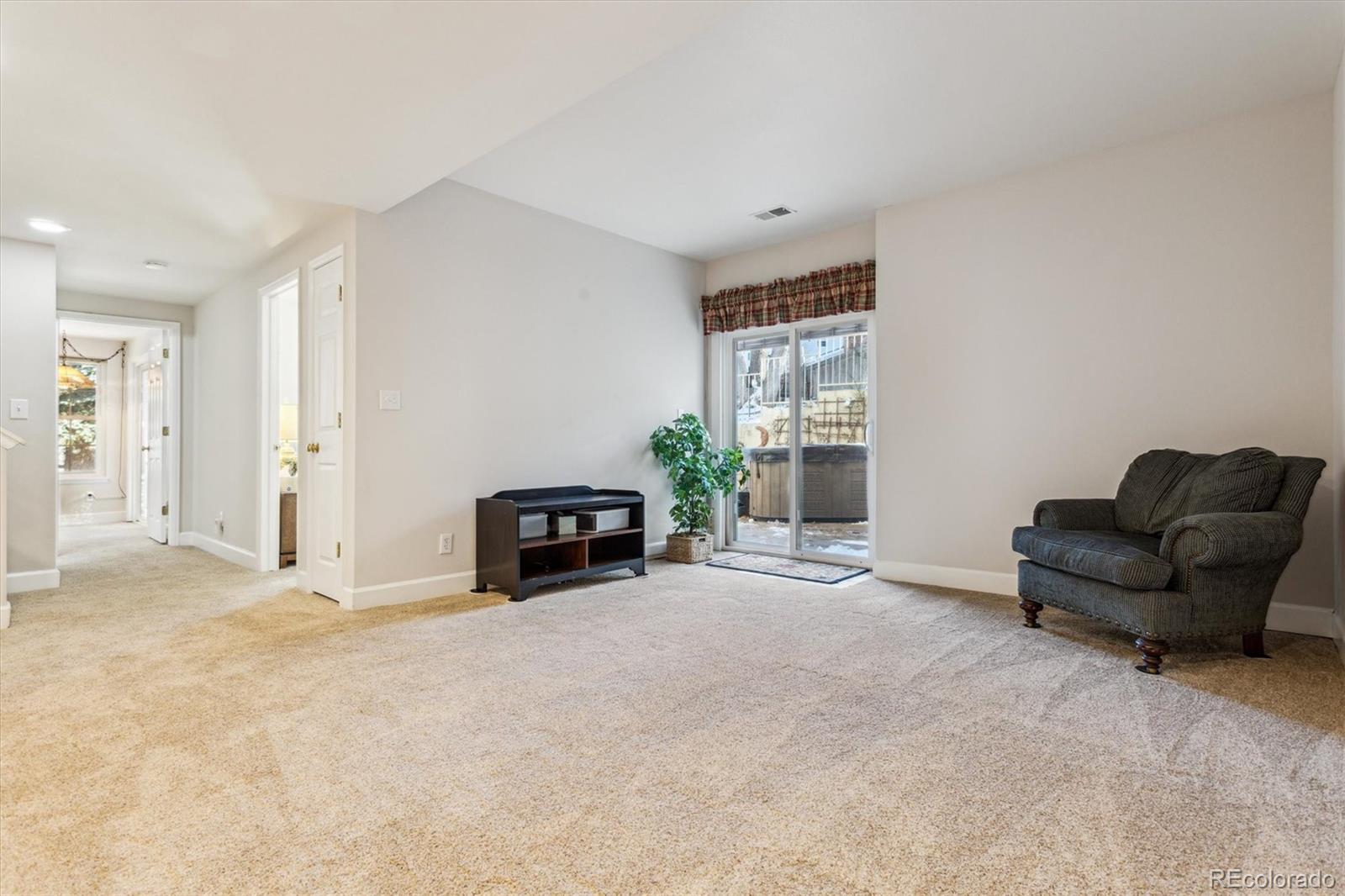 8962 Sunset Ridge Court Highlands Ranch, CO 80126 - Photo 28 of 49 Gallery Image 28
