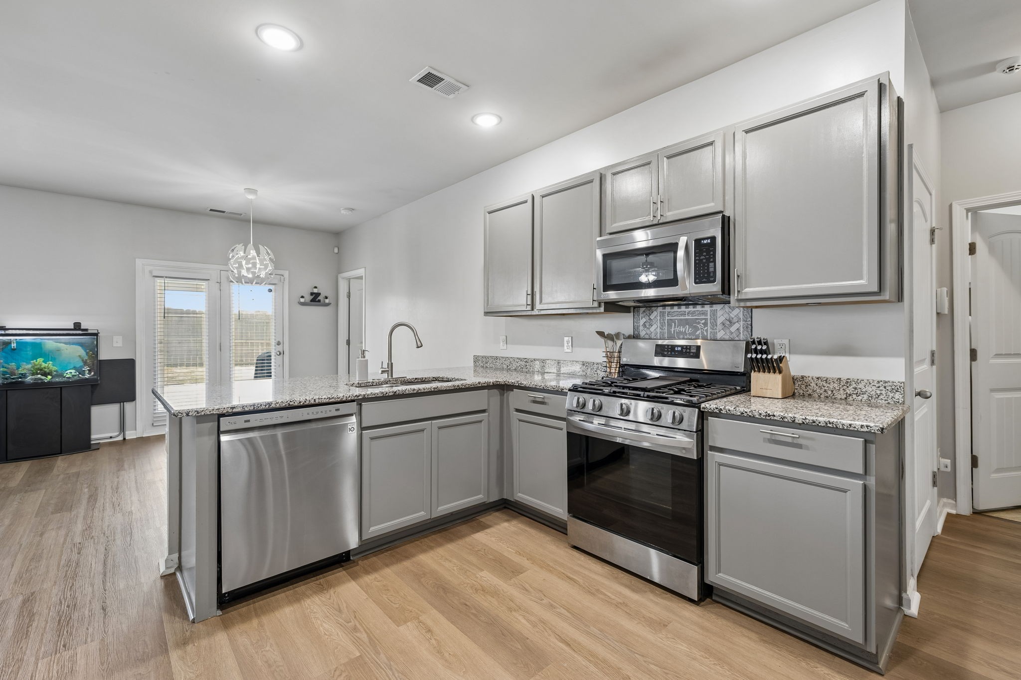668 Prominence Road Columbia, TN 38401 - Photo 13 of 44