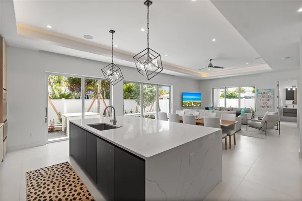 $20,000 | 221 Shore Court, Unit 221, Lauderdale-by-the-Sea, FL 33308