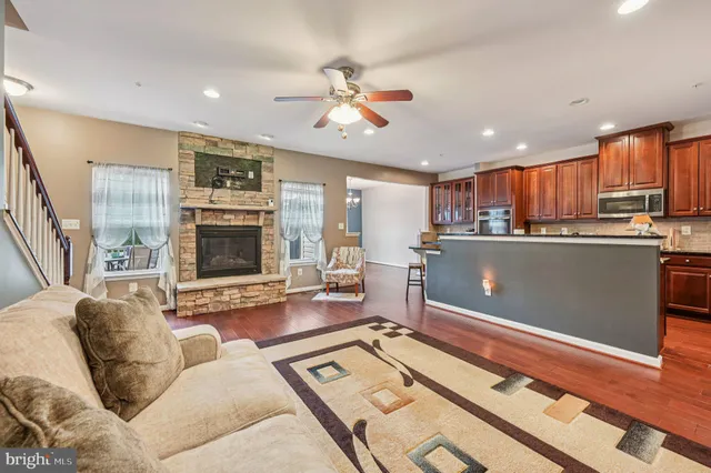 $649,900 | 819 Creekside Village Boulevard, Glen Burnie, MD 21060