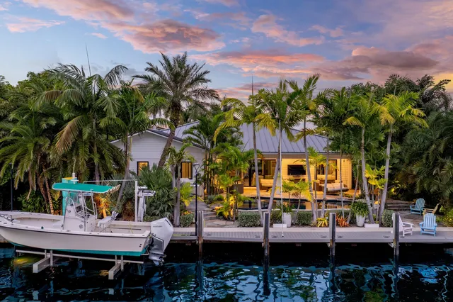 $2,800,000 | 940 Greenbriar Drive, Boynton Beach, FL 33435