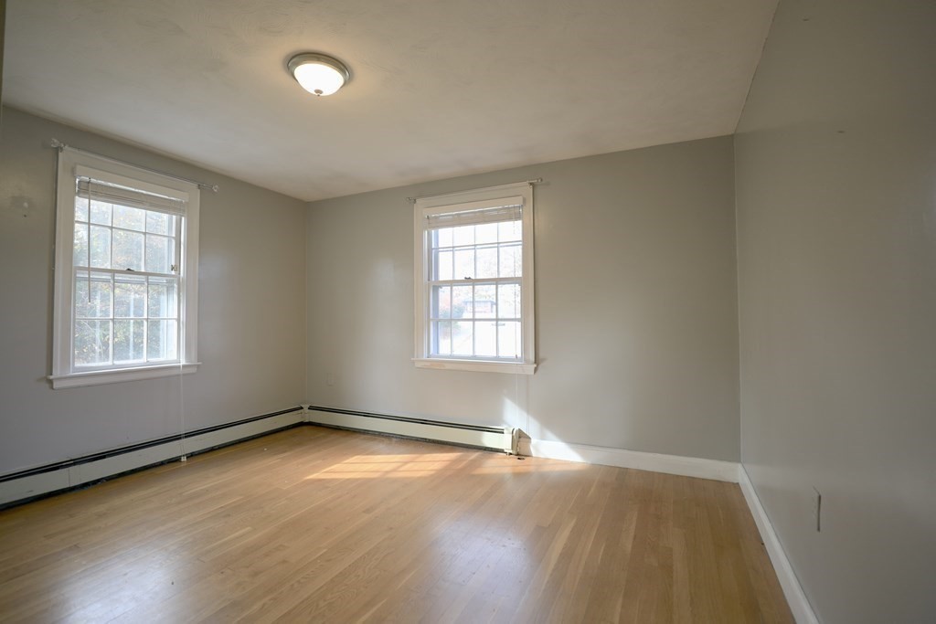 322 Warren Street Needham, MA 02492 - Photo 6 of 16 Gallery Image 6