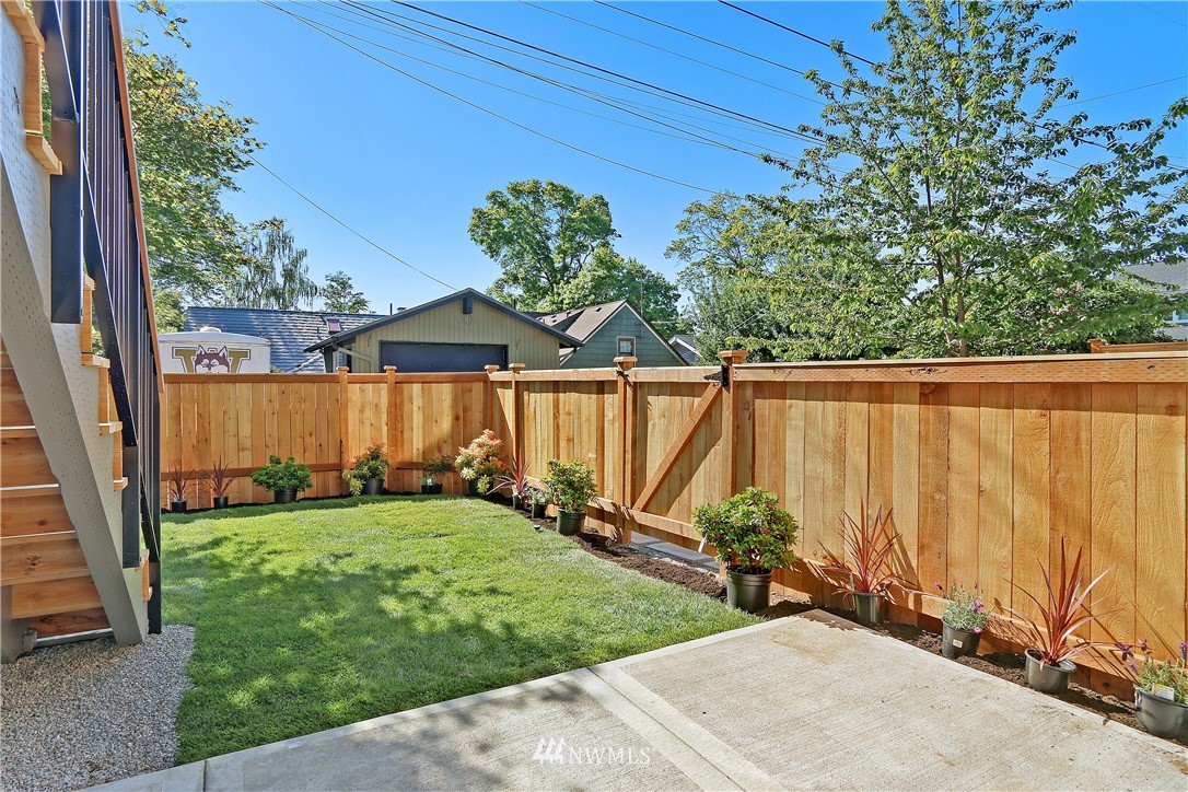 2565 9th Avenue West Seattle, WA 98119 - Photo 25 of 25