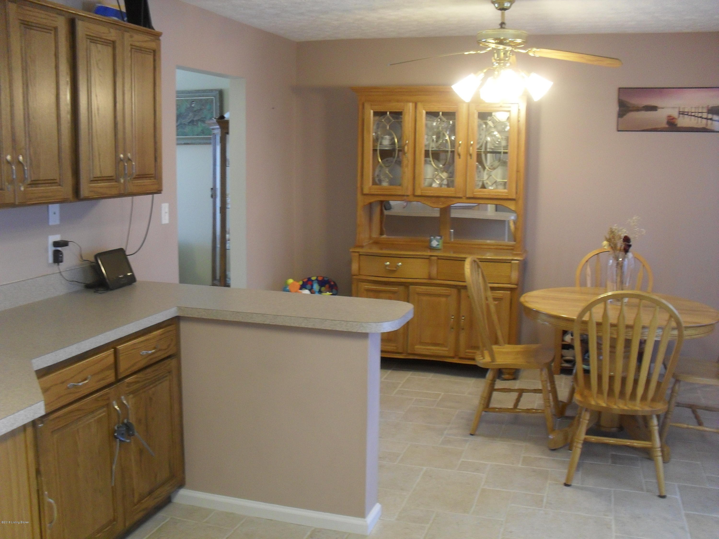 1026 Franelm Road Louisville, KY 40214 - Photo 3 of 43 SDC13720