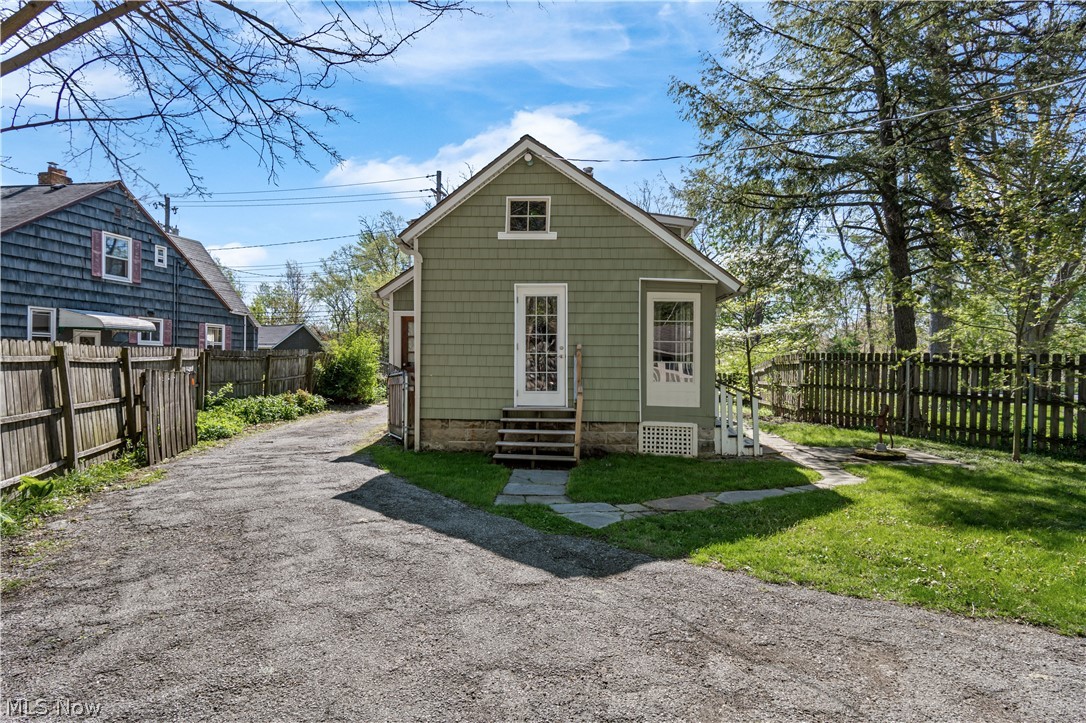 166 Prospect Road Berea, OH 44017 - Photo 21 of 31 Gallery Image 21
