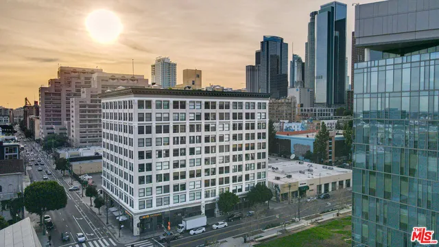 $2,500 | 108 West 2nd Street, Unit 309, Los Angeles, CA 90012