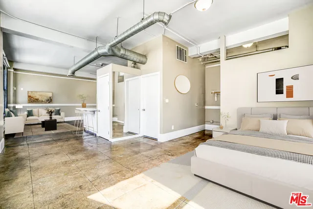 $2,500 | 108 West 2nd Street, Unit 309, Los Angeles, CA 90012