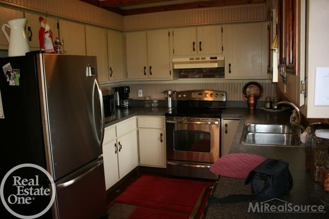 57350 Hayes Road Ray, MI 48096 - Photo 2 of 24