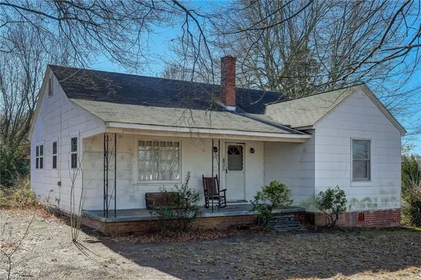 $285,000 | 805 East Haggard Avenue, Elon, NC 27244