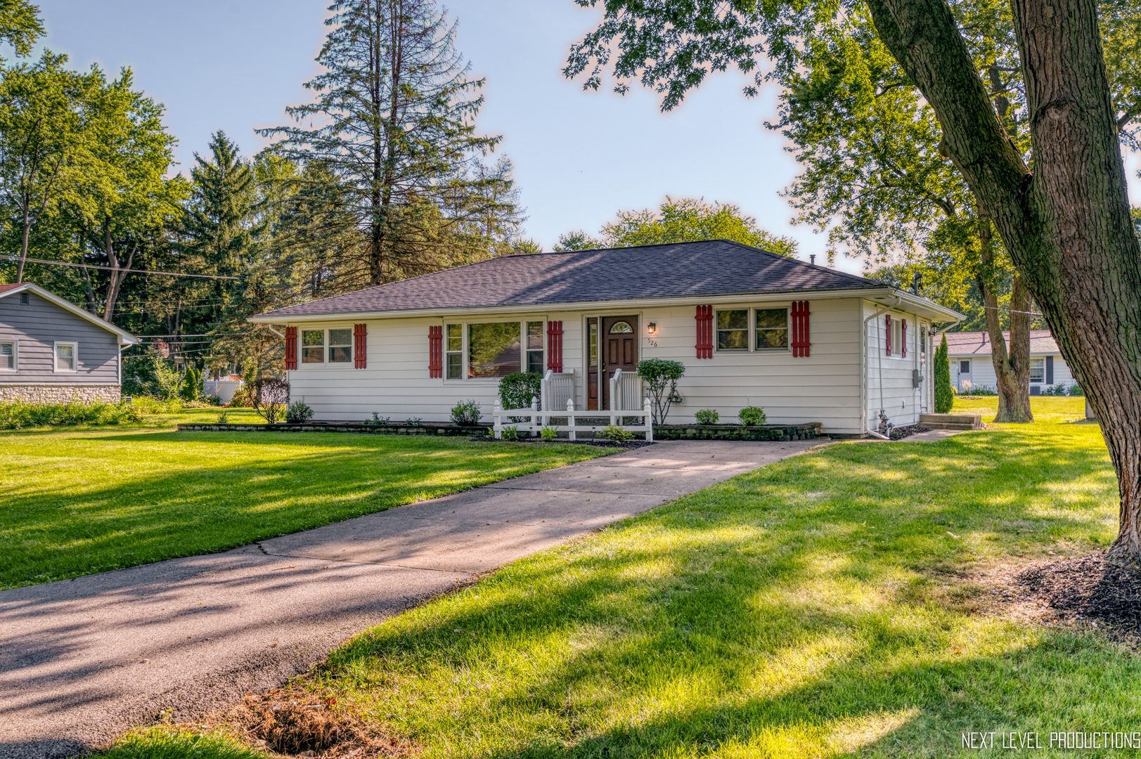526 Rockwell Road Aurora, IL 60506 - Photo 1 of 24