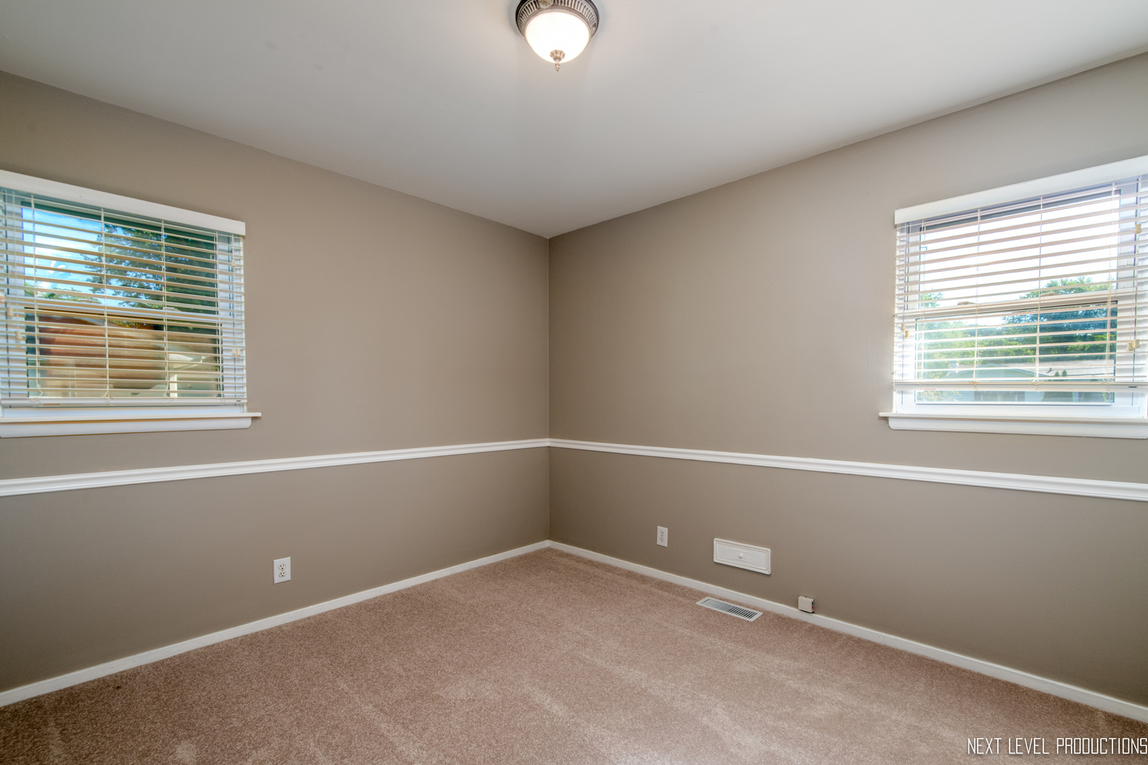 526 Rockwell Road Aurora, IL 60506 - Photo 12 of 24