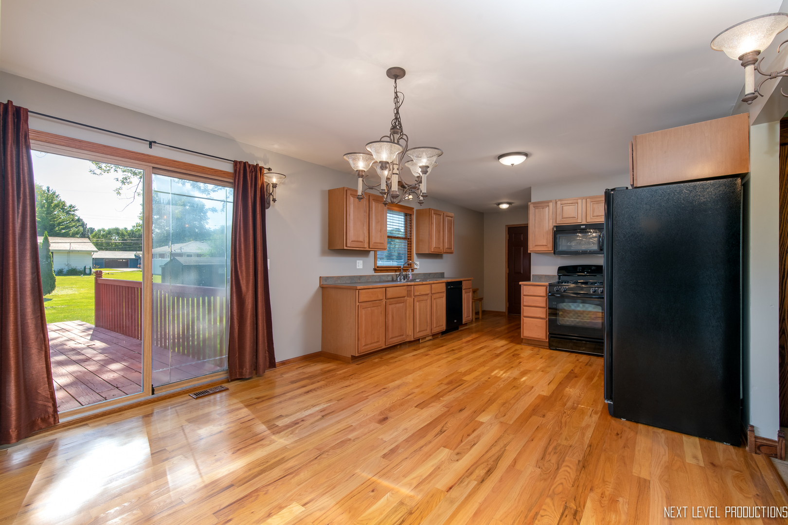 526 Rockwell Road Aurora, IL 60506 - Photo 9 of 24