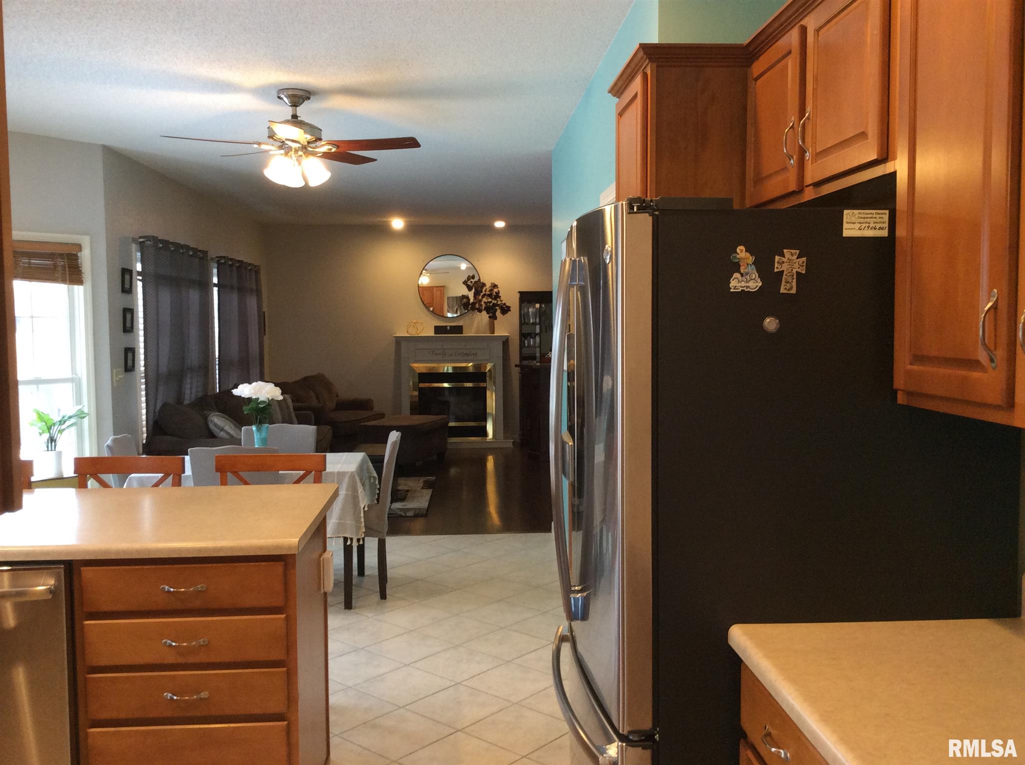 16730 East Country Clb Road Mount Vernon, IL 62864 - Photo 13 of 44 Gallery Image 13