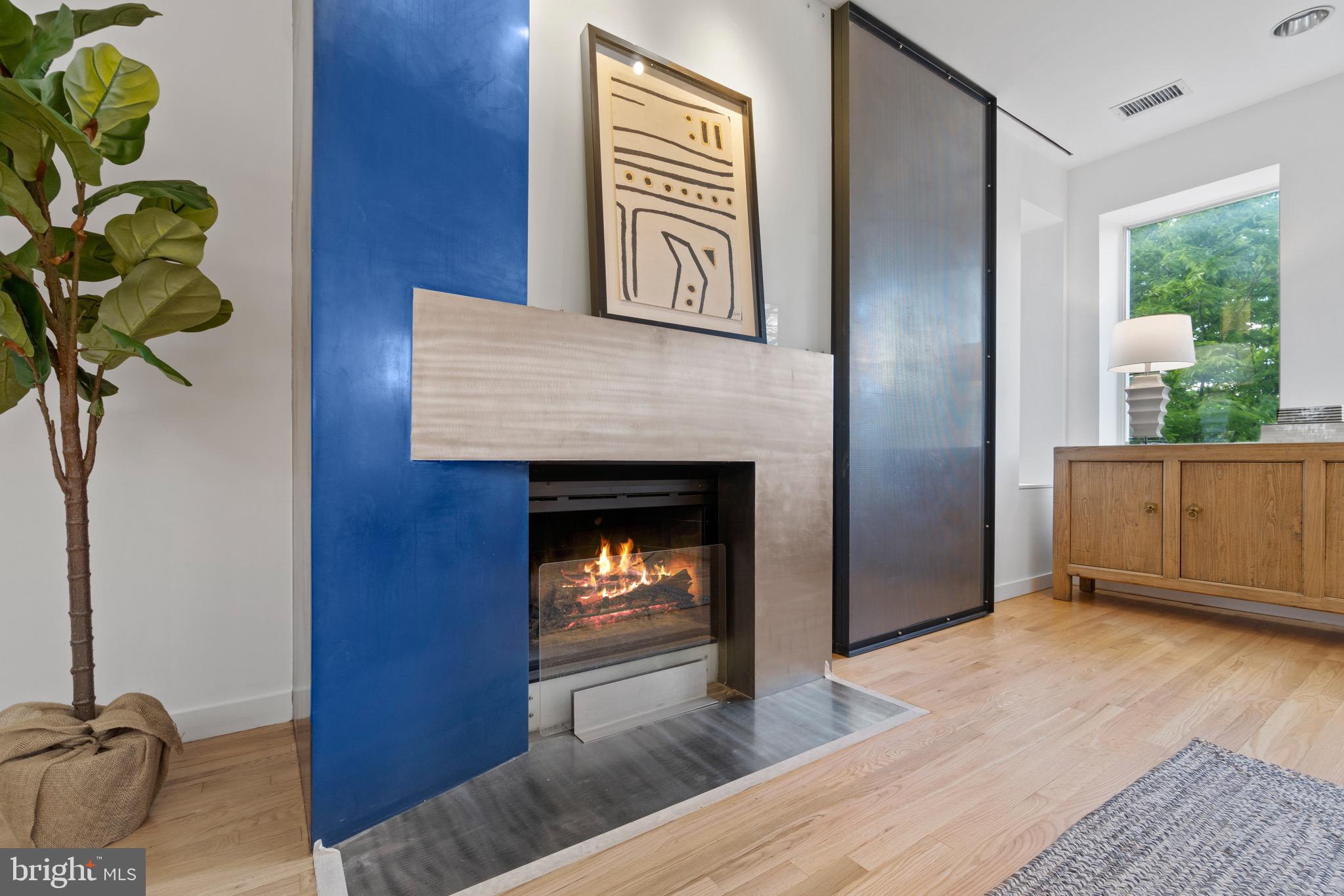 1942 Calvert Street Northwest Washington, DC 20009 - Photo 3 of 46 Gallery Image 3