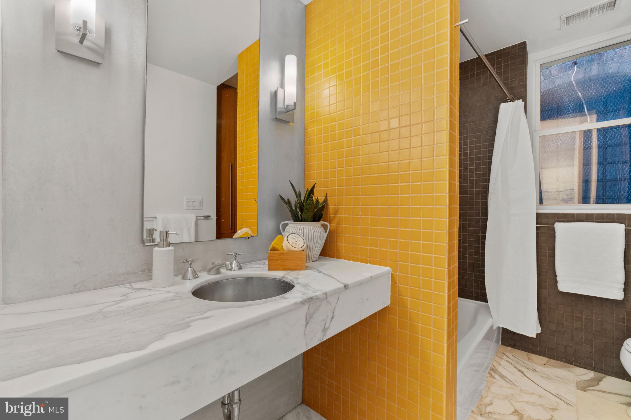 1942 Calvert Street Northwest Washington, DC 20009 - Photo 30 of 46 Gallery Image 30