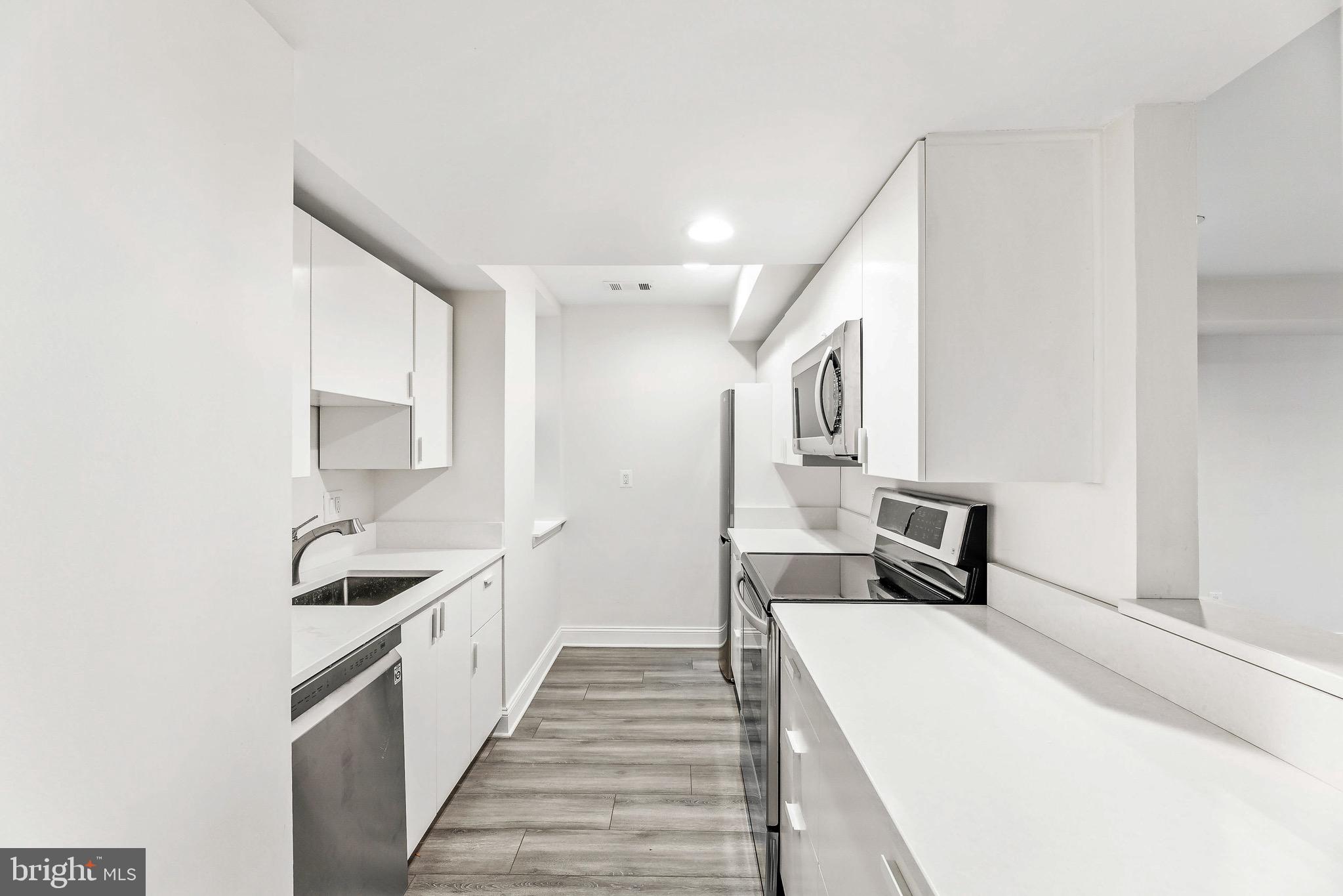 1942 Calvert Street Northwest Washington, DC 20009 - Photo 34 of 46 Gallery Image 34